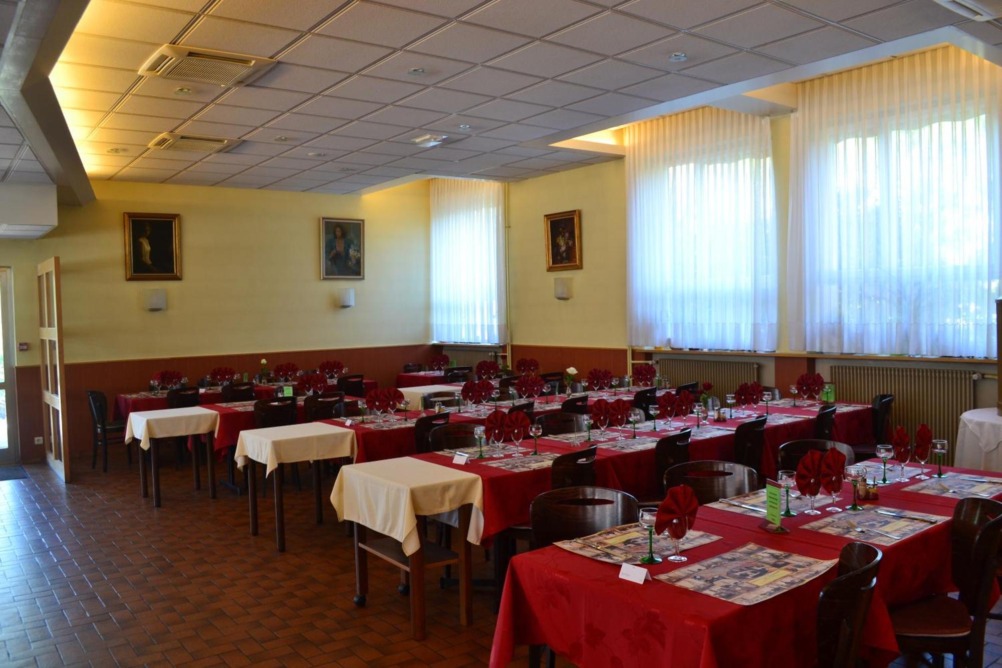 Hotel Restaurant Niemerich بولفيرسهايم المظهر الخارجي الصورة